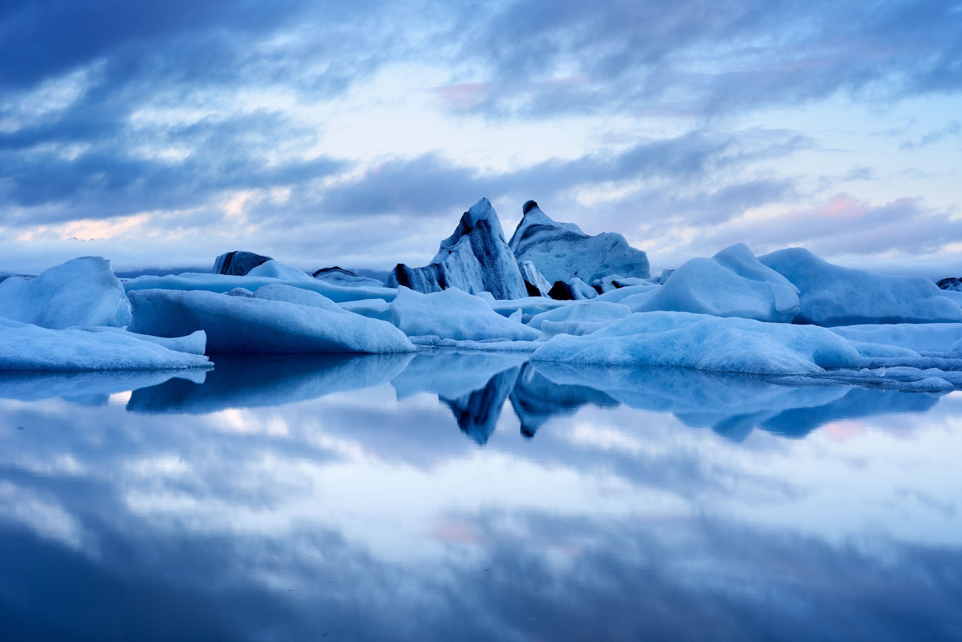 Blue twilight landscape of Jokulsarlon Lagoon, Iceland